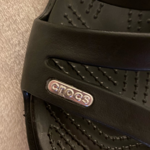 🪁 CROCS Classic Black Slip-On Sandals Size 8 - Picture 5 of 7